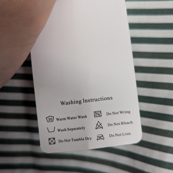 NWT Sage Green Striped Dress with Pockets Size Small - Picture 6 of 6